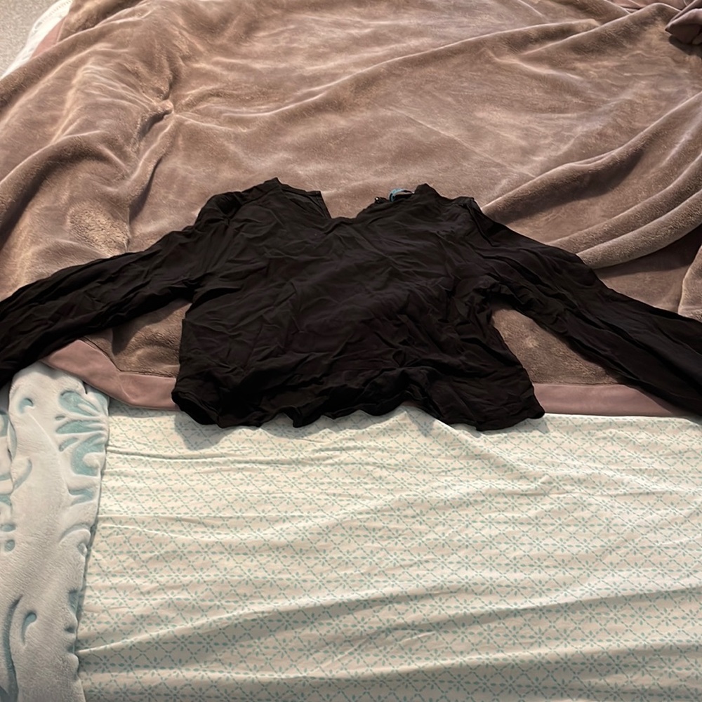 Shore black long sleeve top